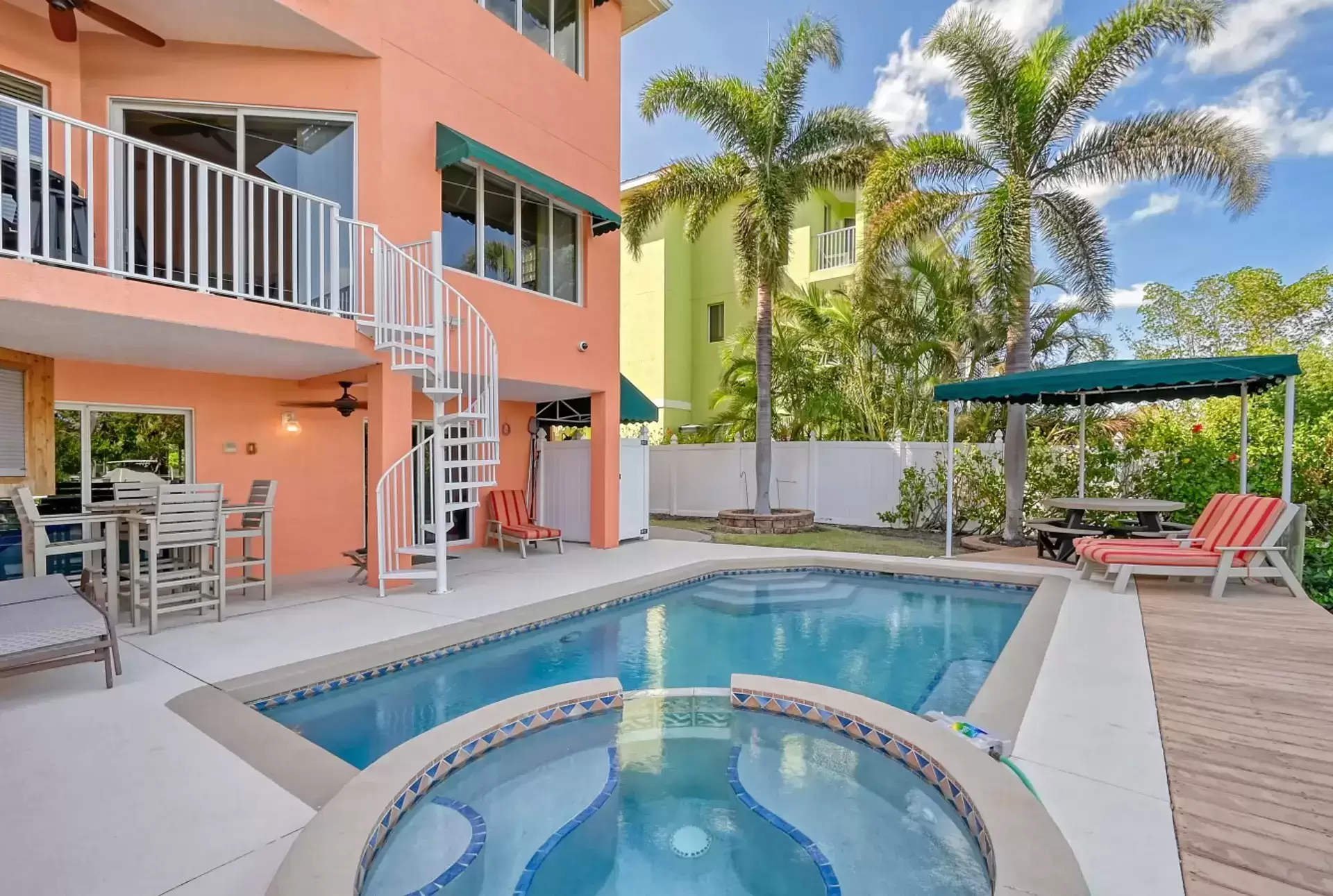 Coral House on Siesta heated pool and spa on the canal