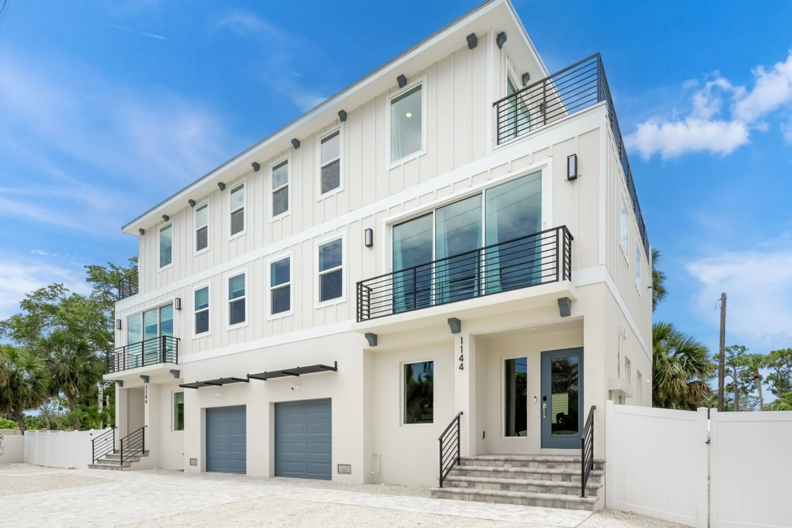 Sailfish on Siesta entrance and first floor entry