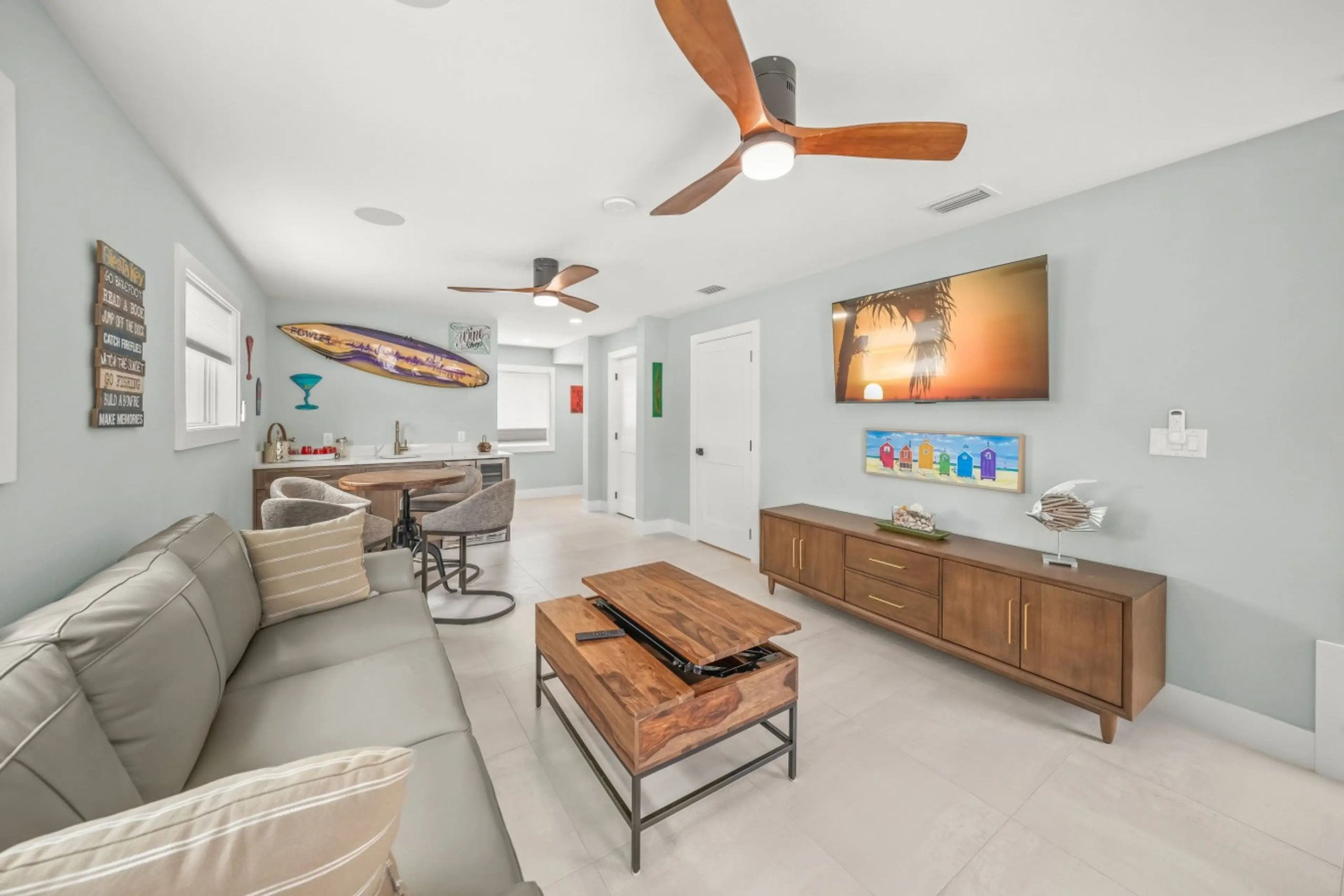 Swordfish on Siesta first floor recreational room and living area