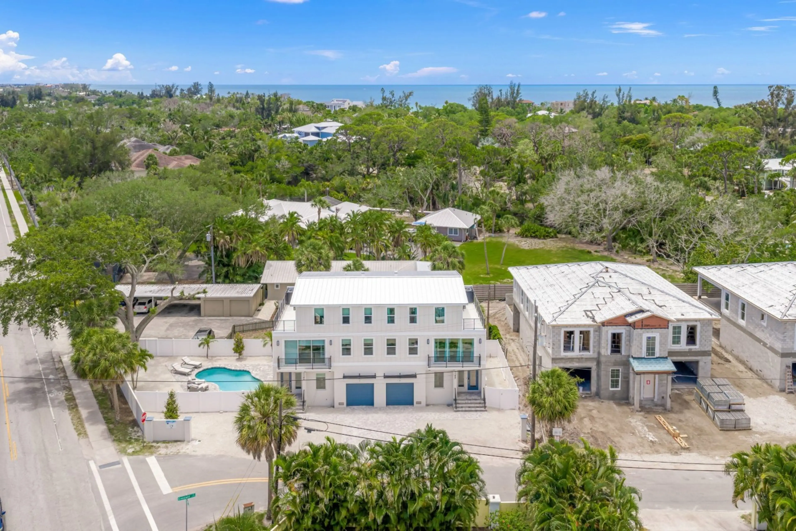 Swordfish on Siesta exterior property view — luxury 3-bedroom townhouse on Siesta Key Florida